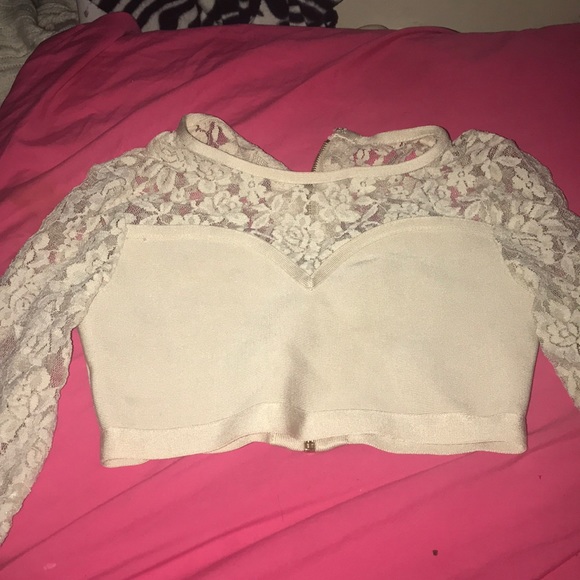 White cream crop top - Picture 1 of 3